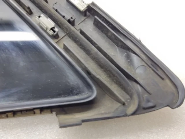 Форточка задняя левая для Audi Q7 4L 2005-2015 на фотографиях