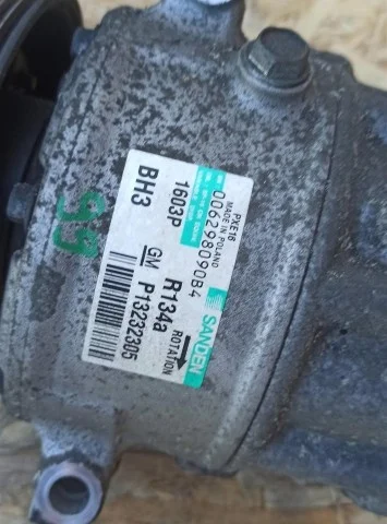 Компрессор кондиционера для Opel Insignia Седан A 2008-2017 на фотографиях