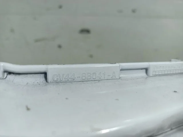 Панель радиатора (телевизор) для Ford Kuga CBS 2013-2016 на фотографиях