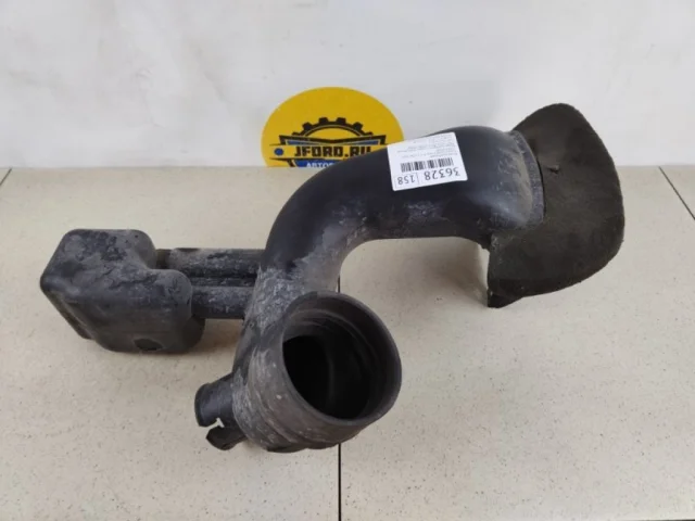 Впускной патрубок воздушного фильтра для Suzuki Grand Vitara 2005-2014 на фотографиях