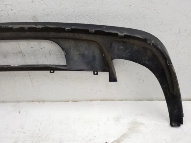 Фартук (спойлер) заднего бампера для Volkswagen Touareg II (7P5) Rest 2014-2018 на фотографиях