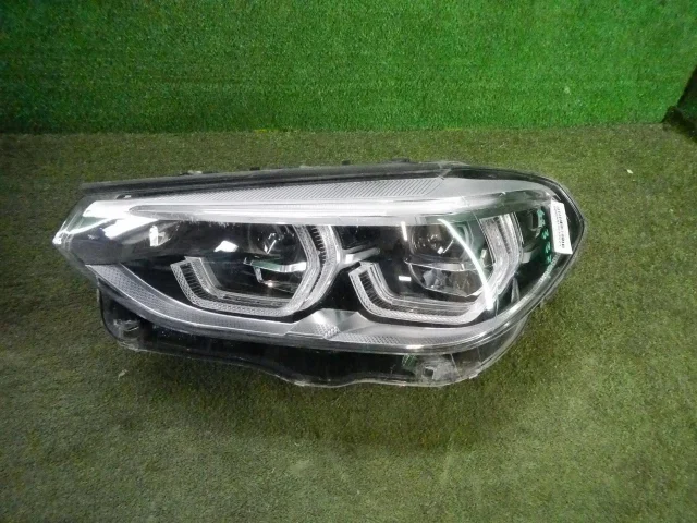 Фара левая для BMW X3 G01 2017-2023 на фотографиях