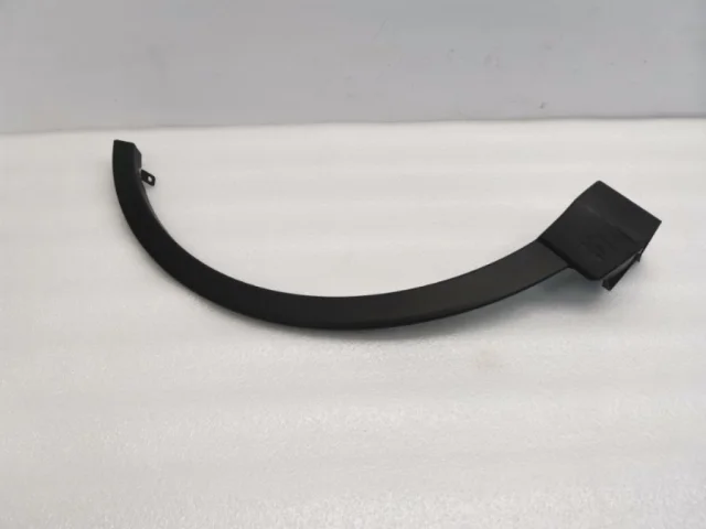 Молдинг крыла передний правый для Toyota RAV4 XA40 rest 2015-2019 на фотографиях