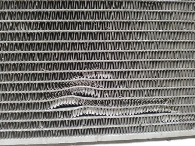 Радиатор кондиционера для Hyundai Solaris 1 RB (2011-2013) Хэтчбек на фотографиях