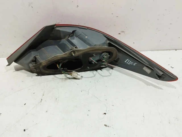 Фонарь внешний левый для Hyundai Solaris 1 рестайлинг 2014-2017 Хэтчбек на фотографиях