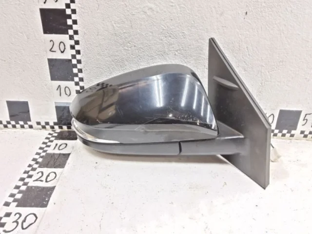 Зеркало заднего вида (в салоне) для Toyota RAV4 XA40 rest 2015-2019 на фотографиях