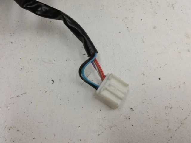 Зеркало заднего вида (в салоне) для Toyota RAV4 XA40 rest 2015-2019 на фотографиях