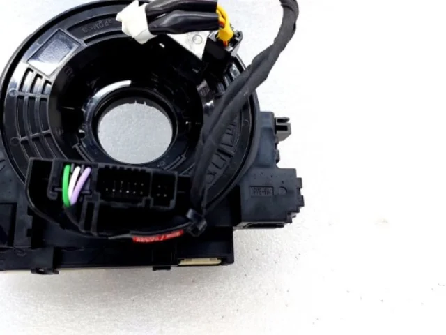 Подрулевой шлейф для Toyota RAV4 XA50 2019+ на фотографиях