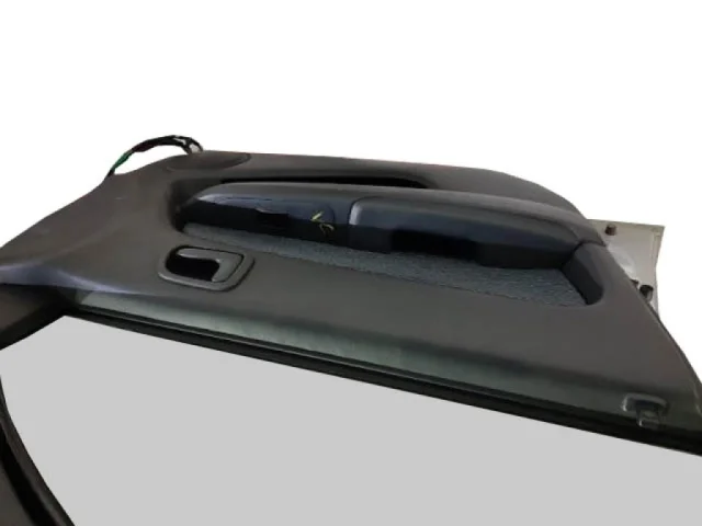 Двери для Toyota Corolla E110 Седан (JDM) 1995-2000 на фотографиях