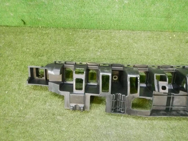 Кронштейн заднего бампера левый для Mercedes-Benz GL class X166 2012-2016 на фотографиях