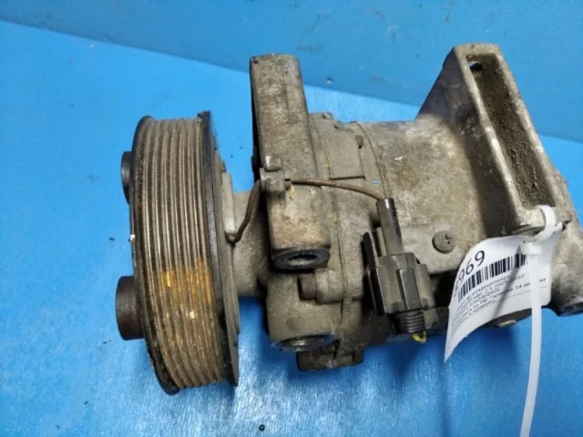 Компрессор кондиционера для Nissan Navara D40 2004-2010 на фотографиях