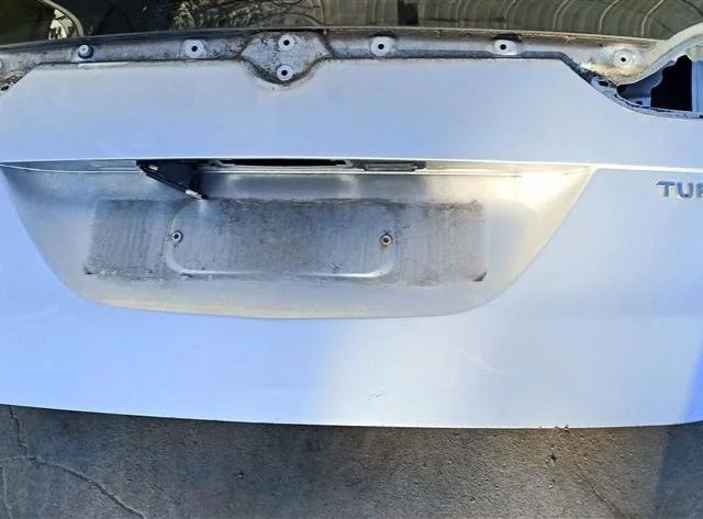 Дверь багажника для Opel Zafira B 2005-2015 на фотографиях