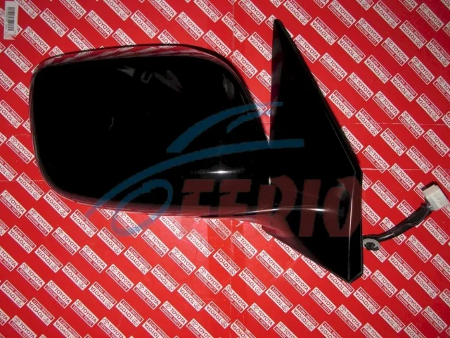 Зеркало боковое правое для Toyota Land Cruiser 200 2007-2015 на фотографиях
