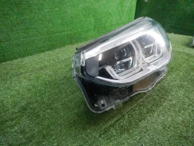 Фара левая для BMW X3 G01 2017-2023 на фотографиях