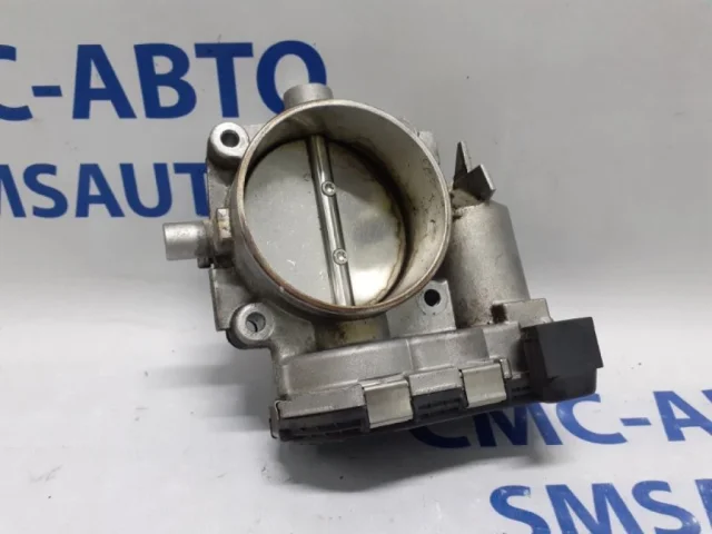 Дроссельная заслонка для Mercedes-Benz C class W204 2007-2014 на фотографиях