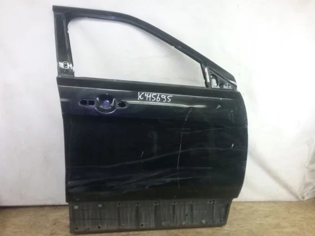 Дверь передняя правая для Ford Explorer U502 rest 2014-2019 на фотографиях