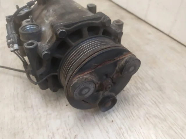 Компрессор кондиционера для Mitsubishi Lancer 9 Седан CS 2003-2010 на фотографиях