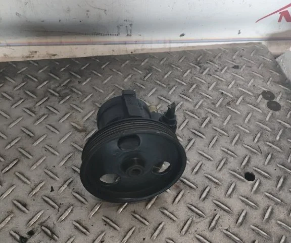 Насос ГУР для Nissan Almera G15 2012-2019 на фотографиях