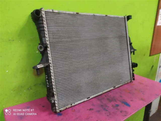 Радиатор охлаждения ДВС для Volkswagen Touareg I (7L) 2002-2010 на фотографиях