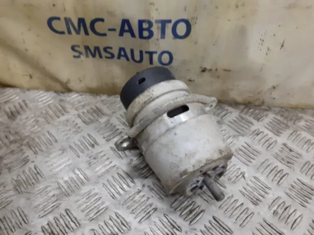 Подушка двигателя задняя левая нижняя для Volkswagen Touareg II (7P5) 2010-2014 на фотографиях