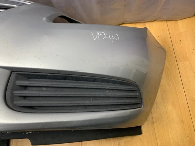 Бампер передний для Opel Insignia Универсал A 2008-2017 на фотографиях