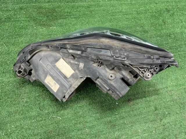 Фара правая для Mercedes-Benz E class C207 2009-2017 на фотографиях