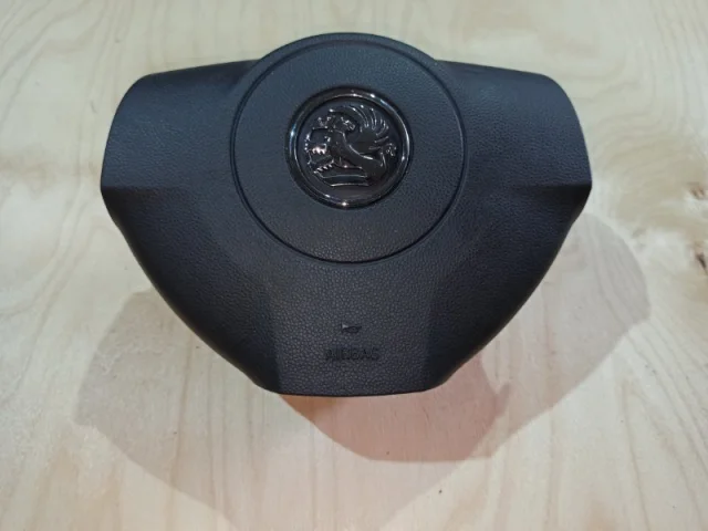 Подушка безопасности водителя для Opel Astra H GTC 2004-2014 на фотографиях