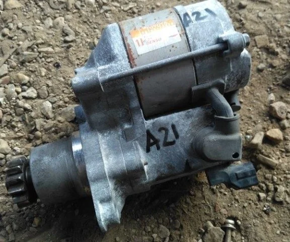 Стартер для Toyota RAV4 XA20 2000-2005 на фотографиях