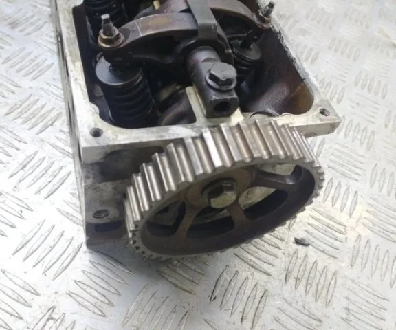 ГБЦ для Renault Logan 2005-2015 (LS) на фотографиях