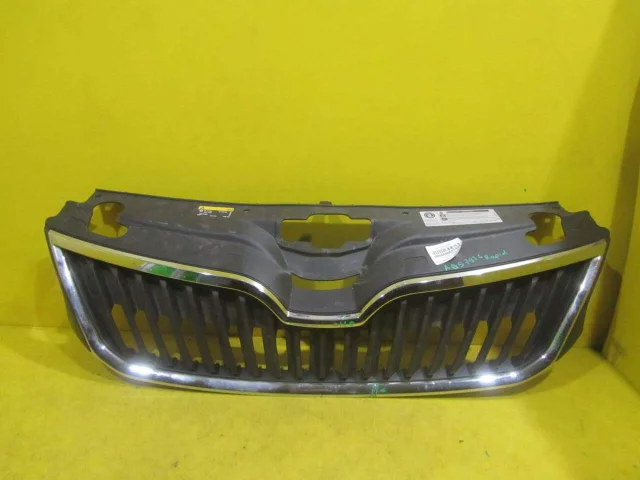 Решетка радиатора для Skoda Rapid I NH3 2012-2017 на фотографиях