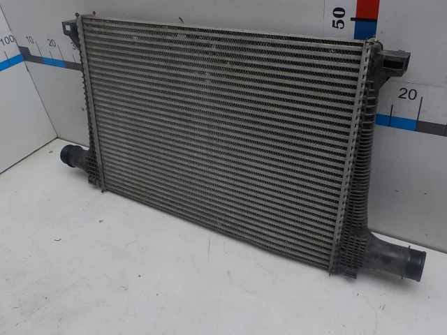 Радиатор интеркулера для Audi Q7 4M 2015+ на фотографиях