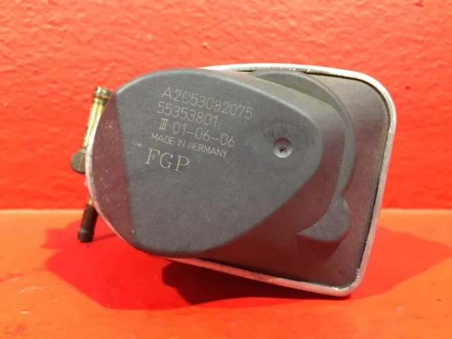 Дроссельная заслонка для Opel Zafira B 2005-2015 на фотографиях