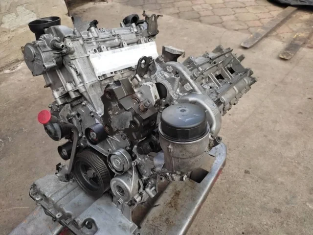 Двигатель без навесного для Mercedes-Benz GL class X164 2006-2012 на фотографиях