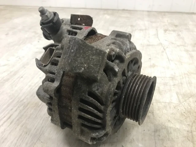 Генератор для Mitsubishi Outlander XL 2006-2012 на фотографиях