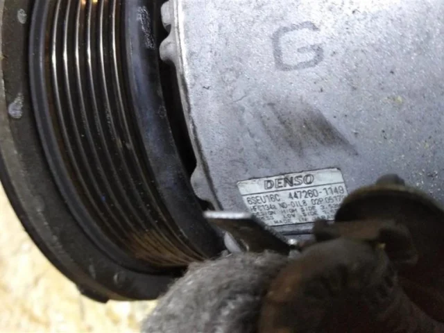 Компрессор кондиционера для Toyota Alphard H20 2008-2015 на фотографиях