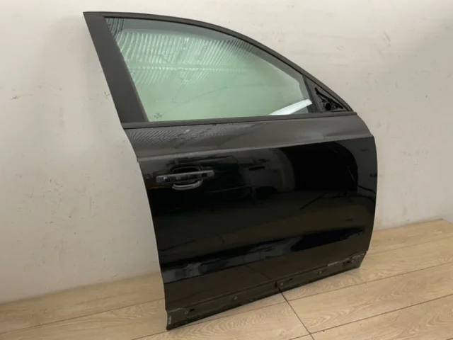 Дверь передняя правая для Audi Q3 8U 2011-2019 на фотографиях