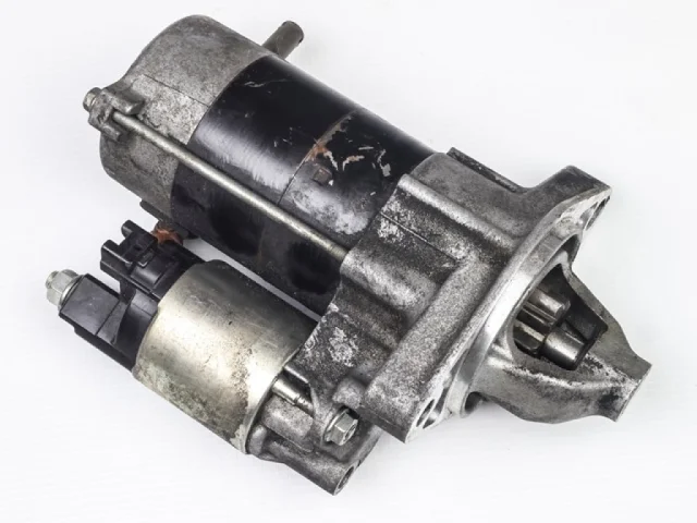 Стартер для Toyota Corolla E140/E150 Седан 2006-2013 на фотографиях