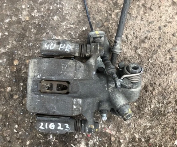 Суппорт задний правый для Honda Civic FA 2005-2010 седан на фотографиях