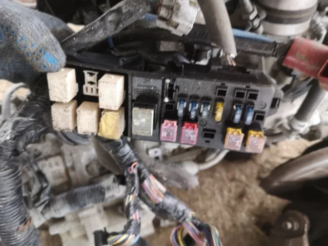 Двигатель для Suzuki Swift Хэтчбек JDM 2000-2004 на фотографиях