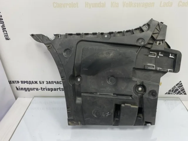 Кронштейн заднего бампера левый для BMW 5er G30 2016-2023 на фотографиях