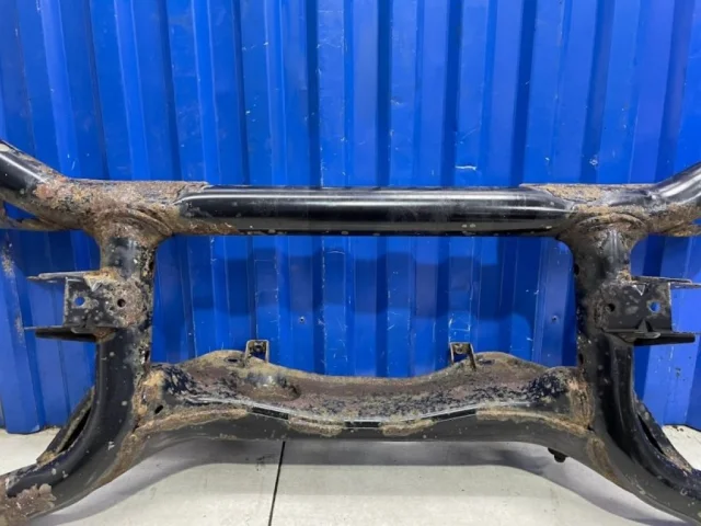 Задняя балка для Mitsubishi ASX I 2010-2012 на фотографиях