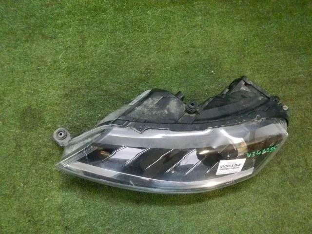 Фара левая для Skoda Rapid I rest NH3 2017-2020 на фотографиях