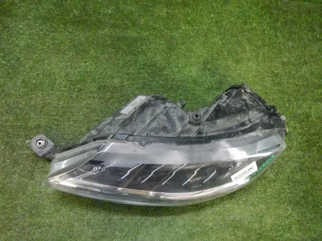 Фара левая для Skoda Rapid I rest NH3 2017-2020 на фотографиях