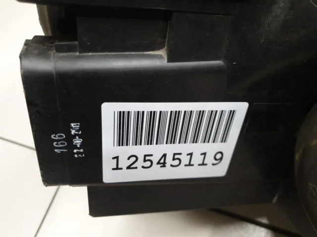 Фары для Opel Zafira B 2005-2015 на фотографиях