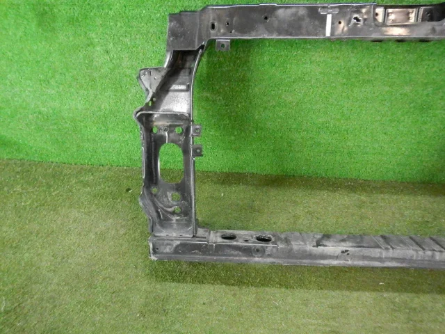 Панель радиатора (телевизор) для Hyundai Creta 1 GS 2016-2021 на фотографиях