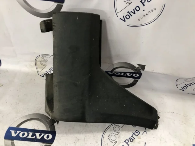 Накладка порога левая для Volvo XC70 BZ 2007-2016 на фотографиях