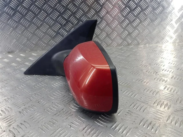 Стекла и зеркала для Mazda 3 BK Хэтчбек 2003-2009 на фотографиях