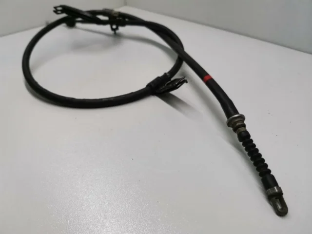 Трос ручника левый для Kia Rio 4 на фотографиях