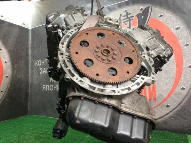 Двигатель для Toyota Land Cruiser J200 Rest2 2015-2021 на фотографиях