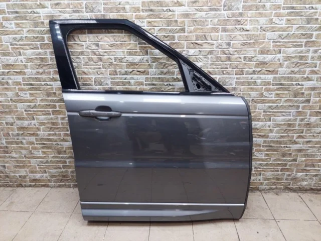 Дверь передняя правая для Land Rover Range Rover Sport L494 2013-2017 на фотографиях